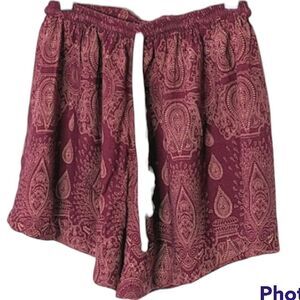 100% Cotton Paisley Print Burgundy High Rise Shorts Size S M 8 9 10